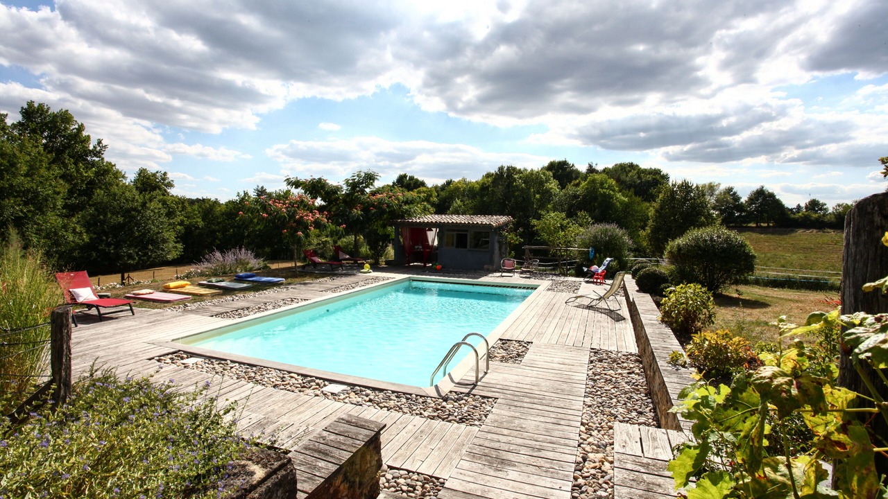 Photo of Outdoor in Saint-Jean-d'Eyraud