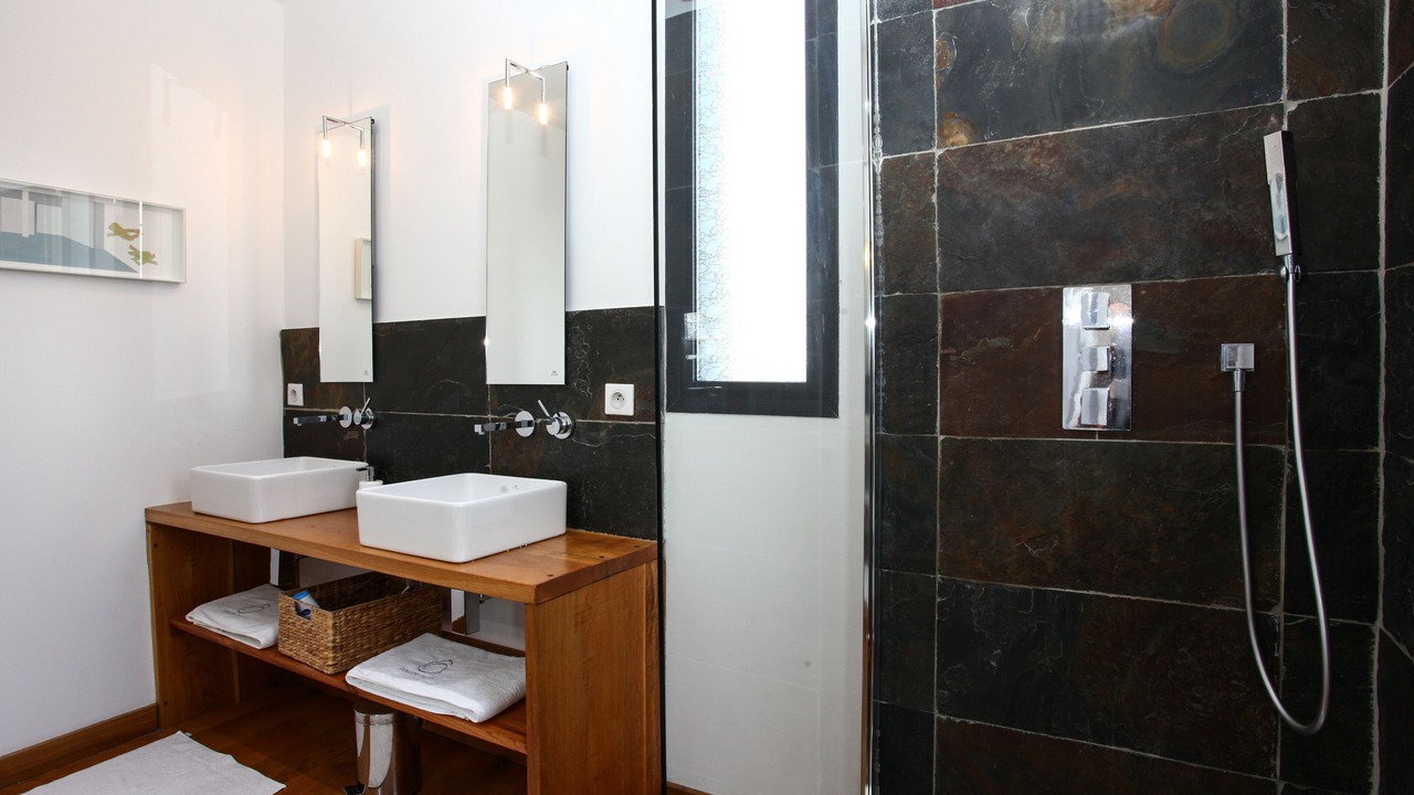 Photo of Bathroom in Saint-Jean-d'Eyraud