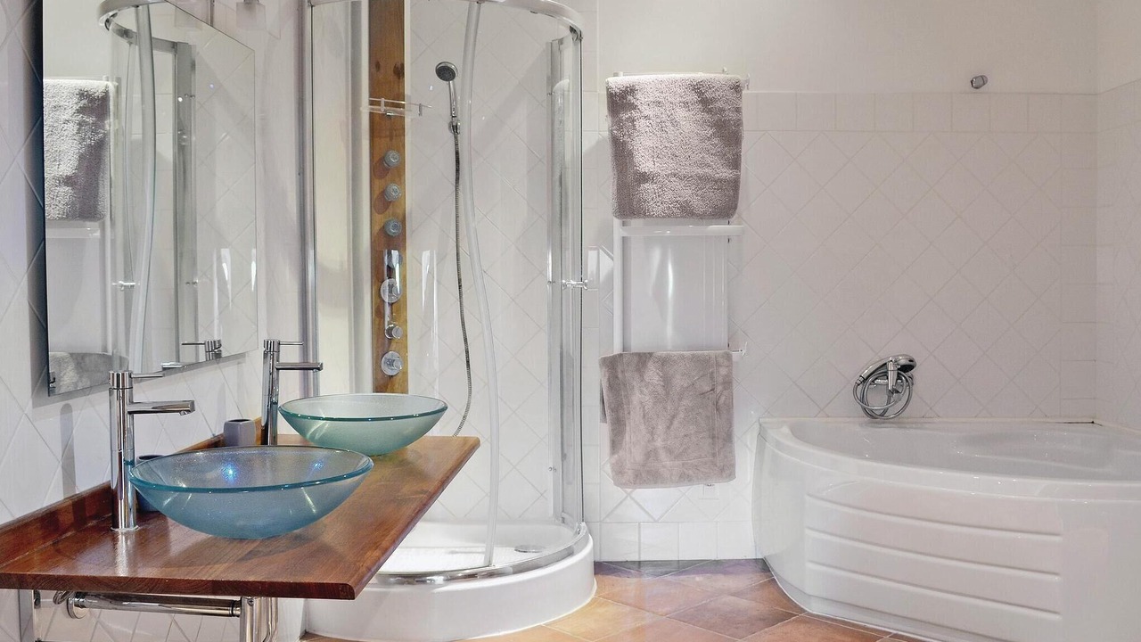 Photo of Bathroom in Sainte-Alvere