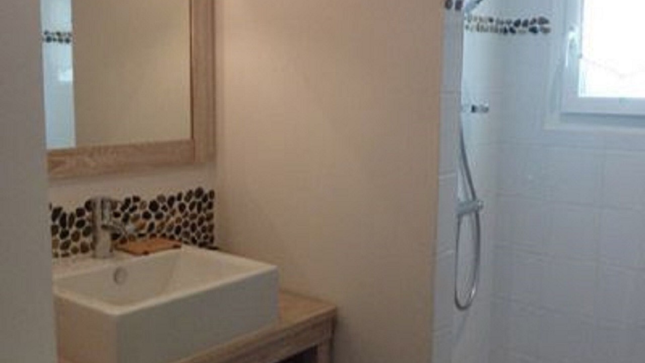 Photo of Bathroom in La Flotte