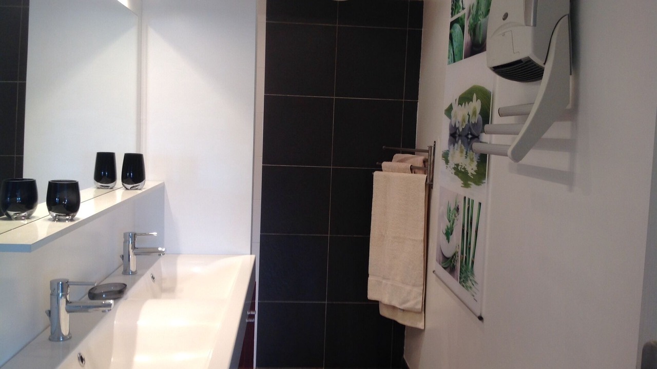 Photo of Bathroom in Gan