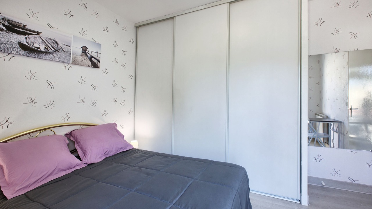 Photo of Bedroom in Castelnau-de-Medoc