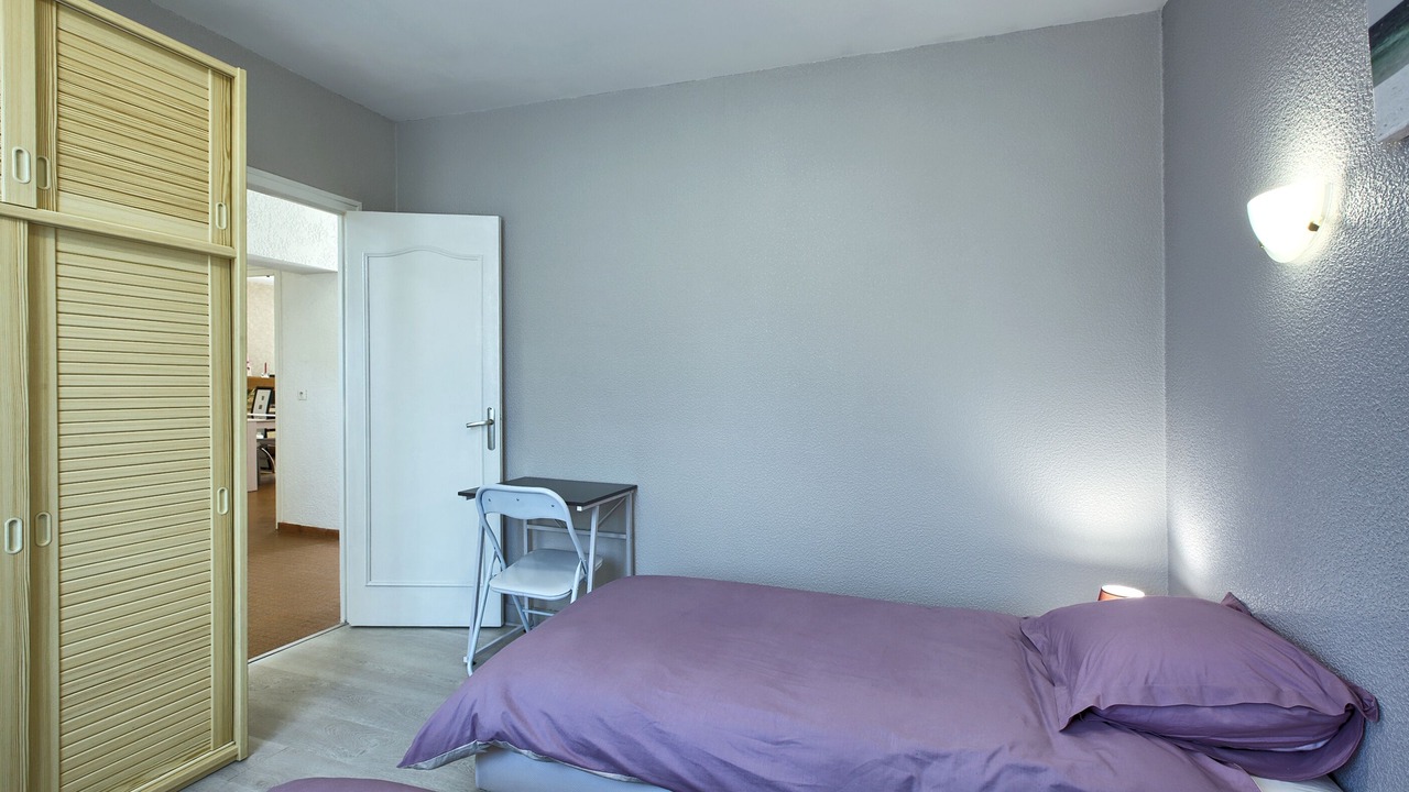 Photo of Bedroom in Castelnau-de-Medoc