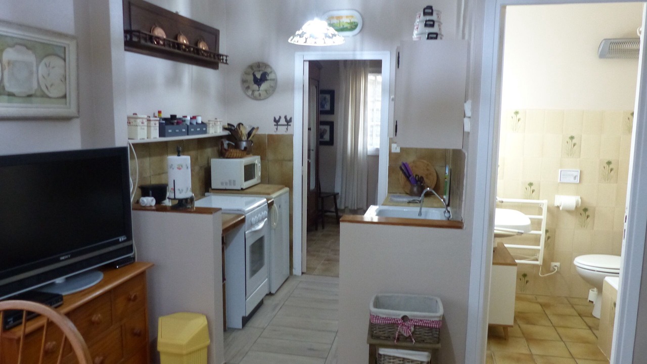 Photo of Kitchen in Lamothe-Montravel