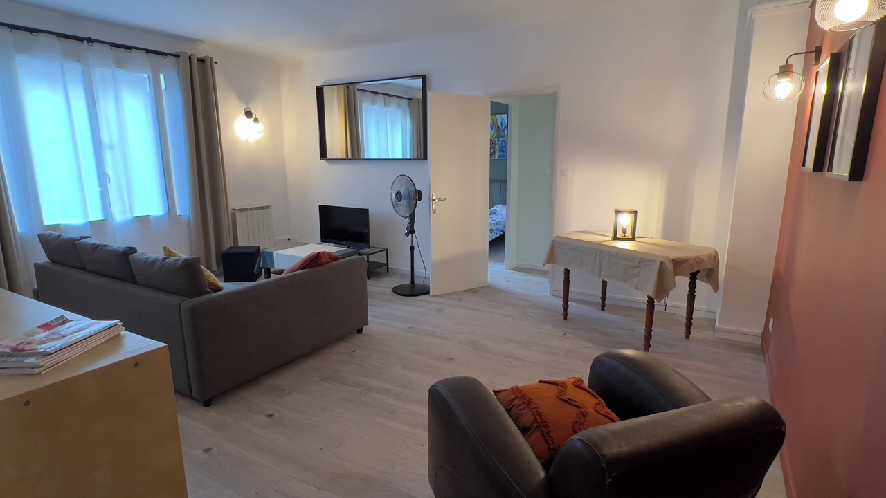 Photo of Livingroom in Saint-Victor