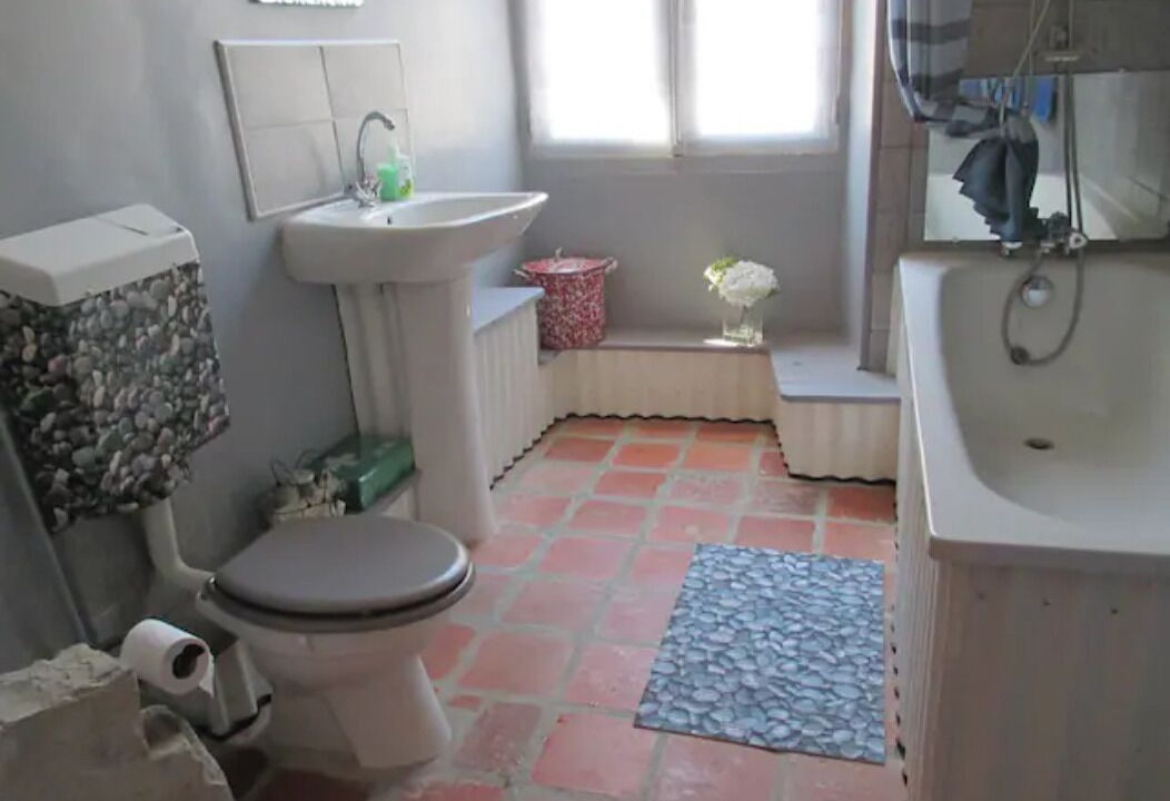 Photo of Bathroom in Verteuil-sur-Charente