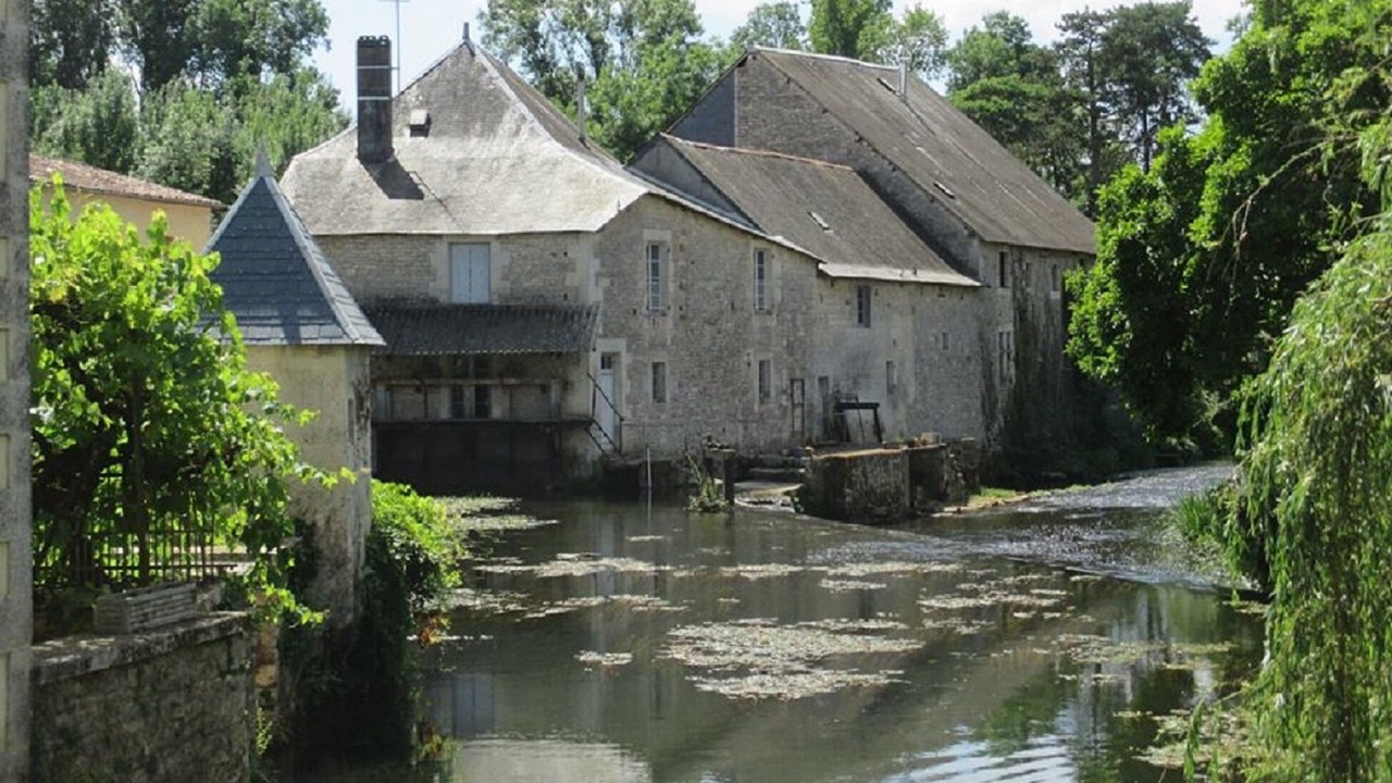 Photo of Others in Verteuil-sur-Charente