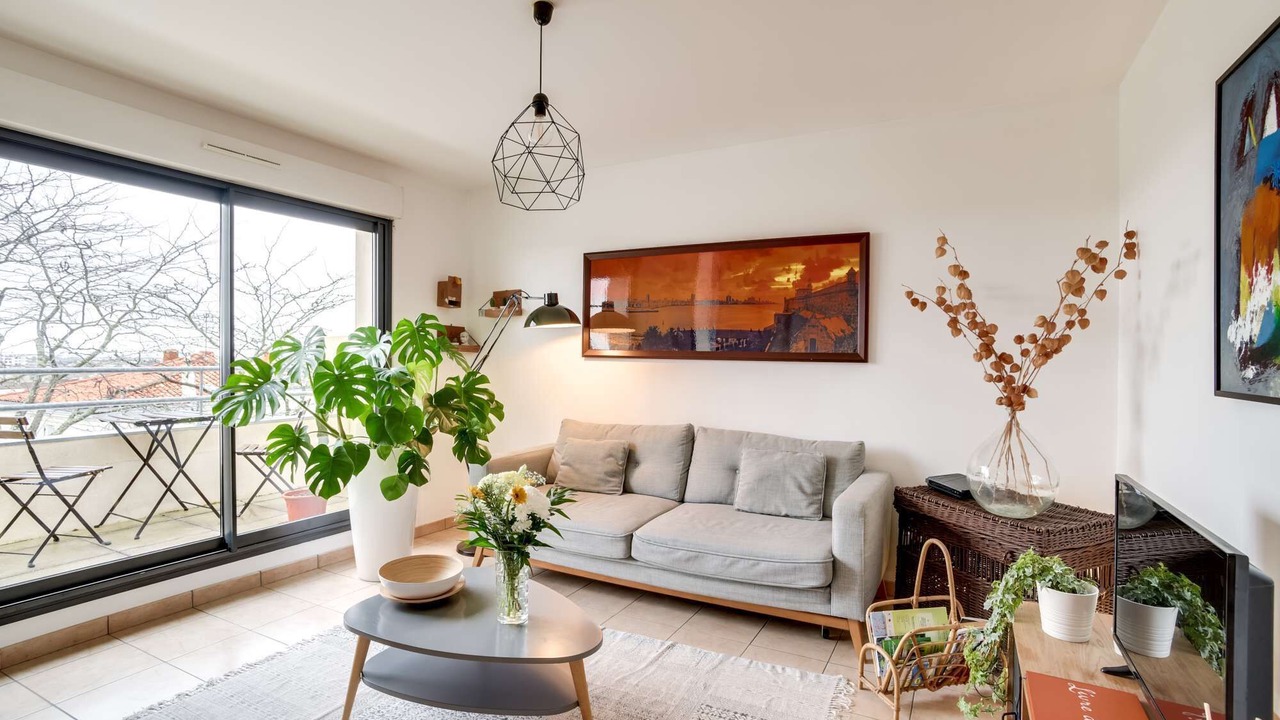 Photo of Livingroom in Centre Ville