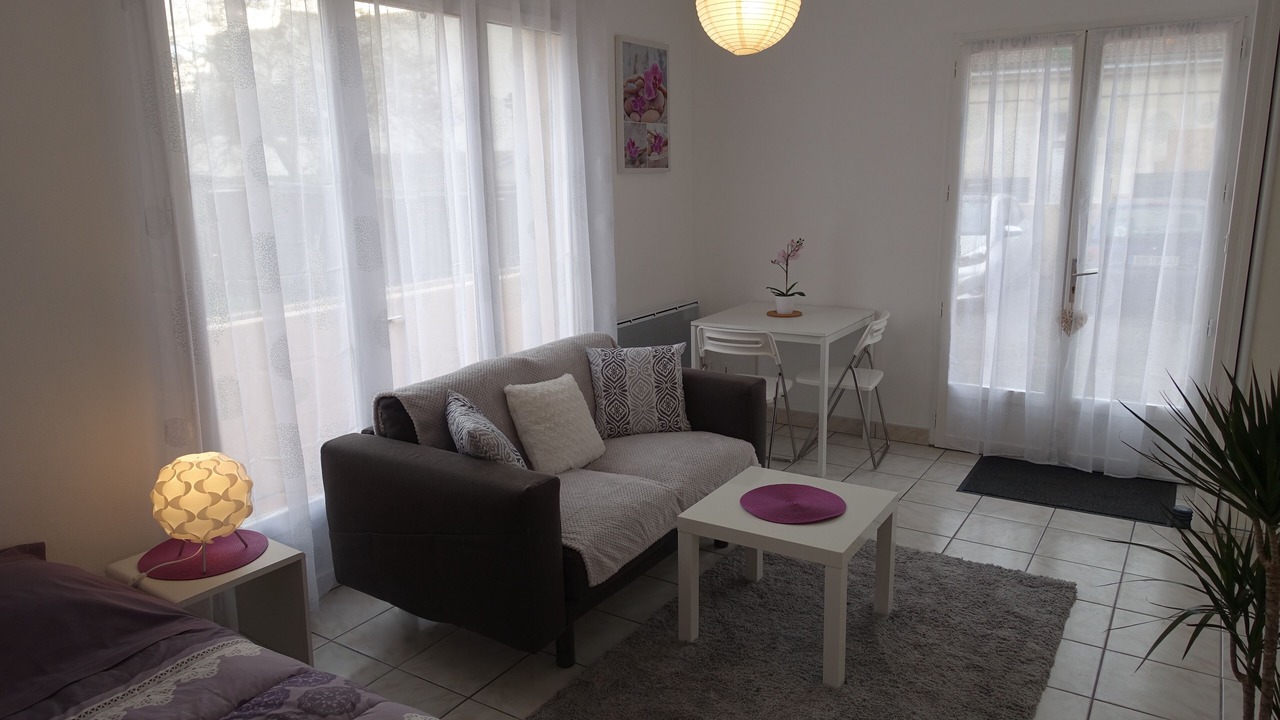 Photo of Livingroom in Saint-Medard-en-Jalles