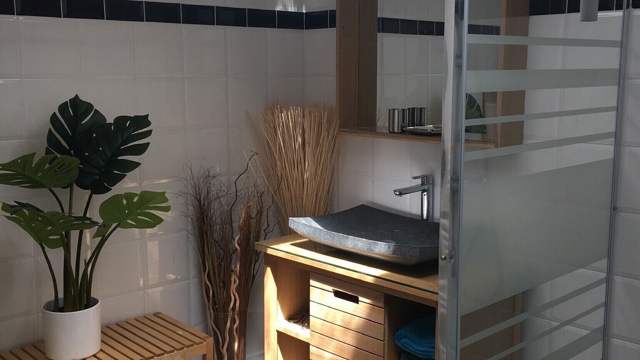 Photo of Bathroom in Avy
