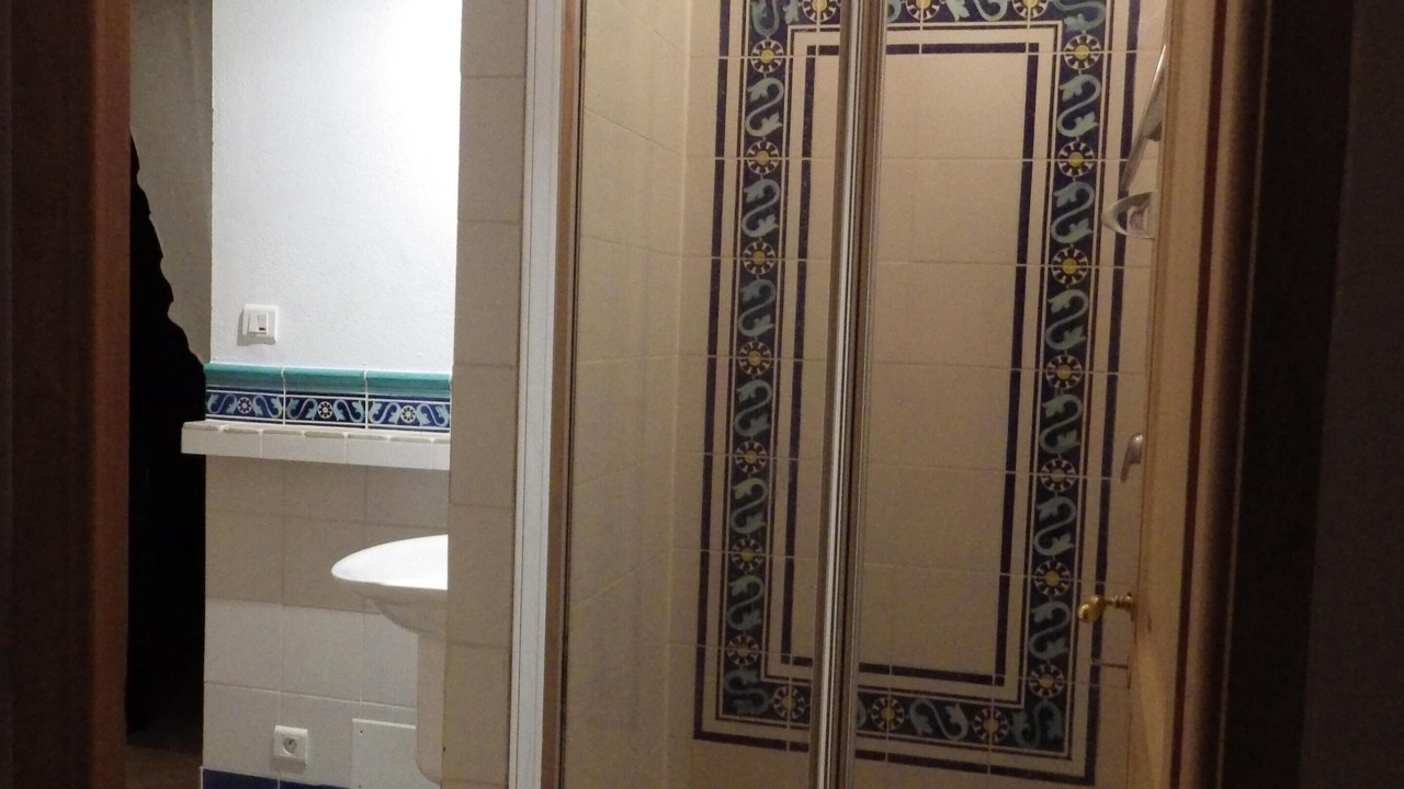 Photo of Bathroom in Caderousse