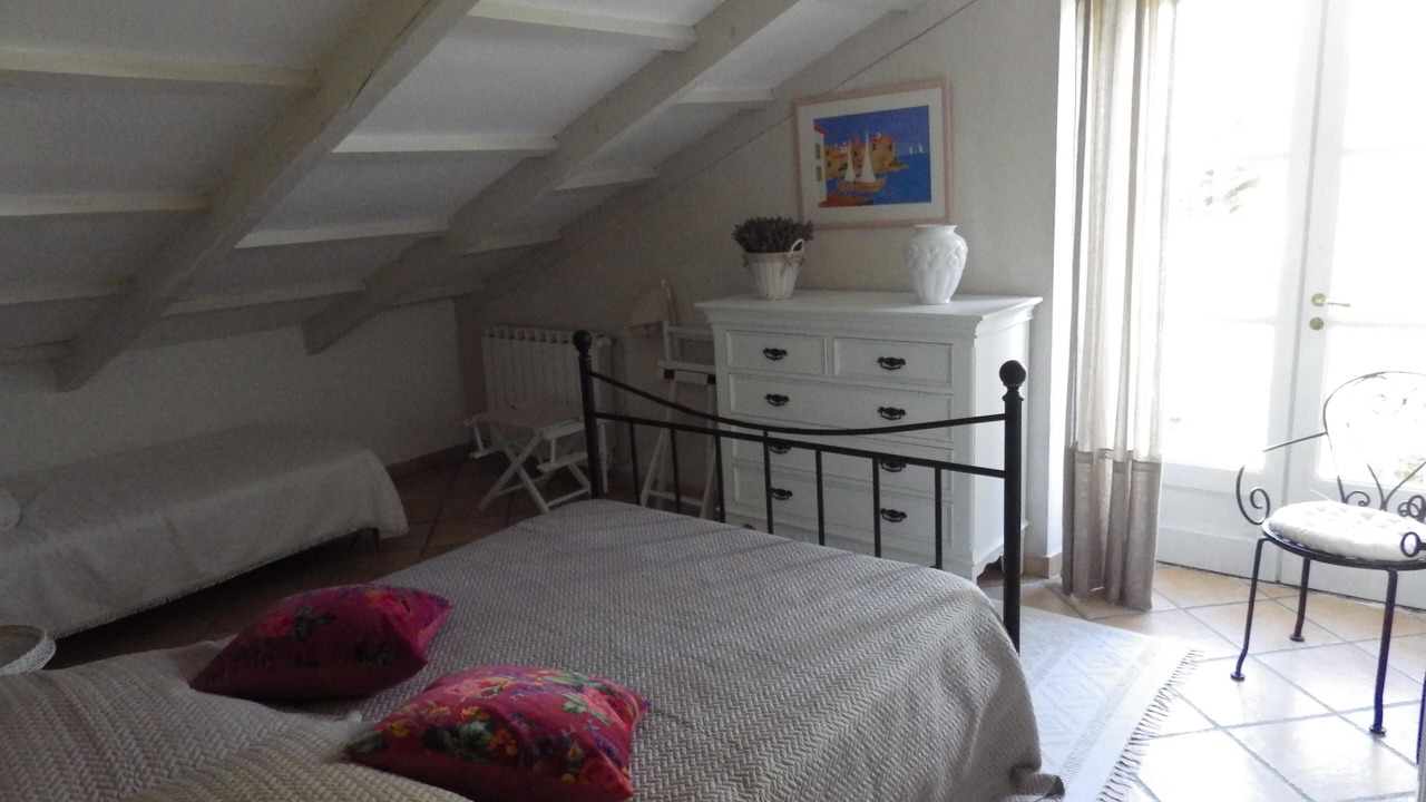 Photo of Bedroom in Caderousse