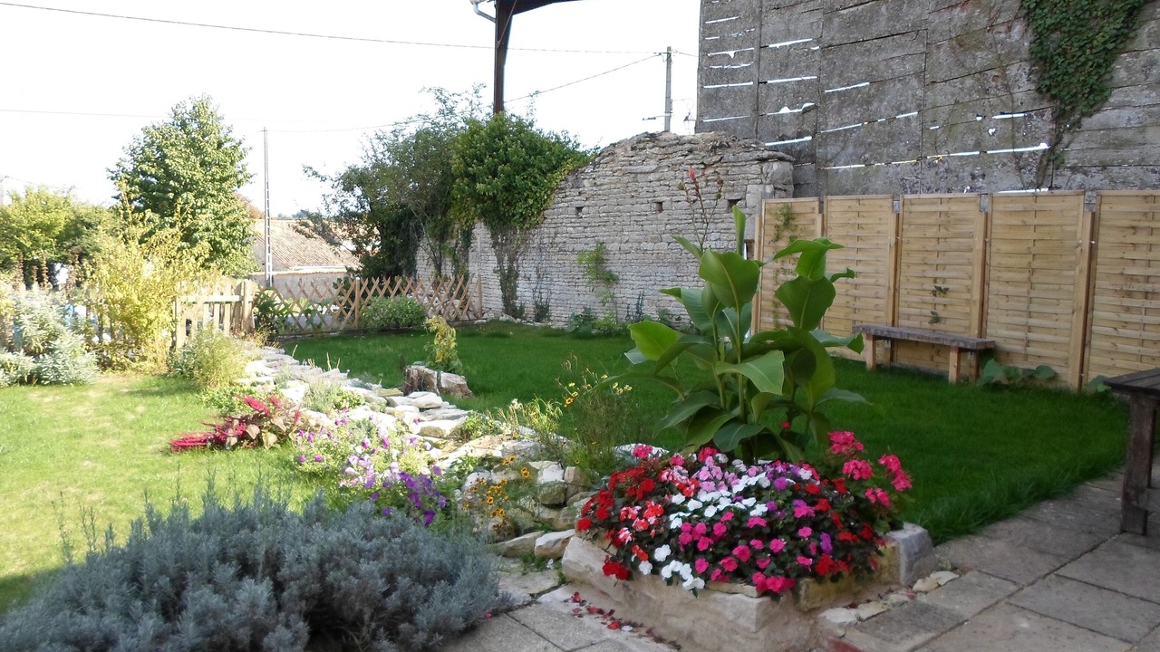 Photo of Outdoor in Crezieres