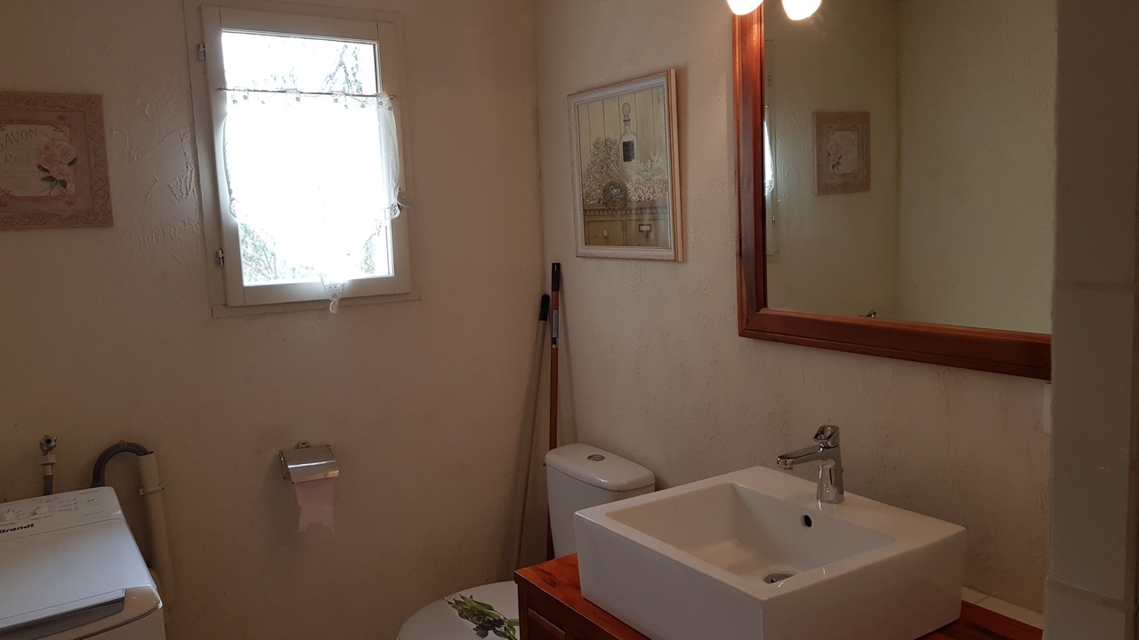 Photo of Bathroom in Bussac-Foret