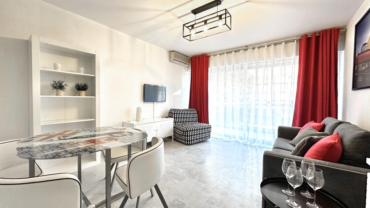 Photo of Livingroom in Antibes