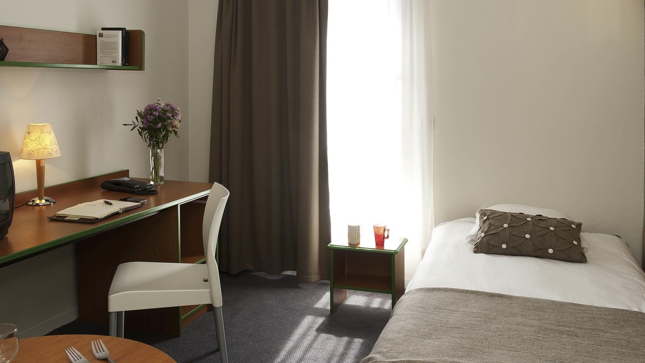 Photo of Bedroom in Saint-Bruno - Saint-Victor