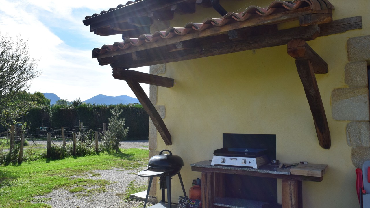 Photo of Outdoor in Sare