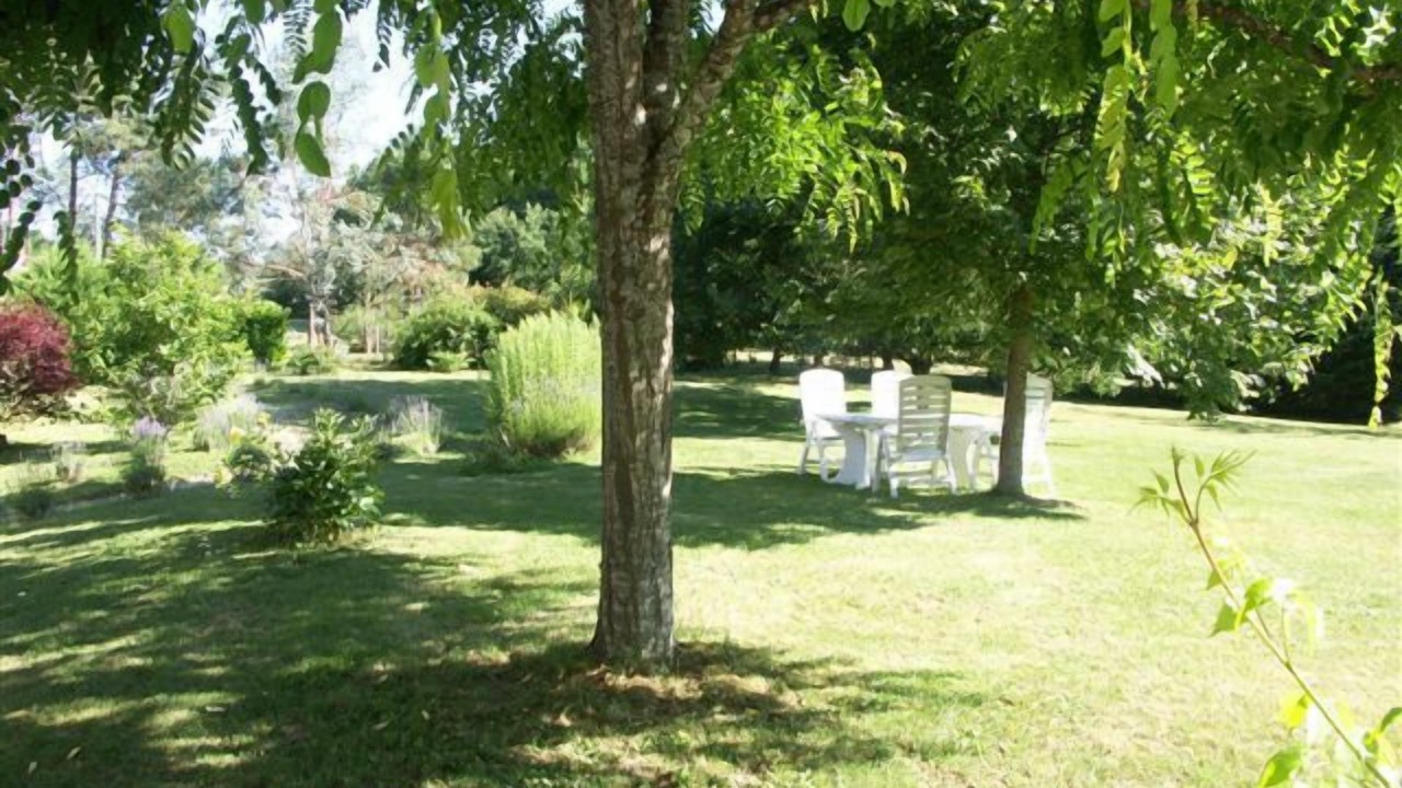Photo of Outdoor in Issac