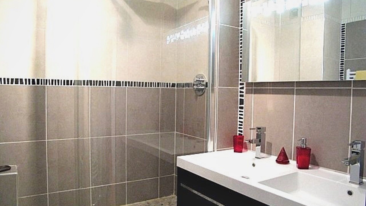 Photo of Bathroom in Cassis
