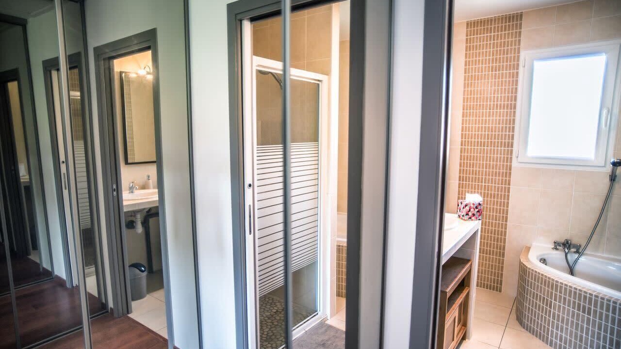 Photo of Bathroom in La Teste-de-Buch