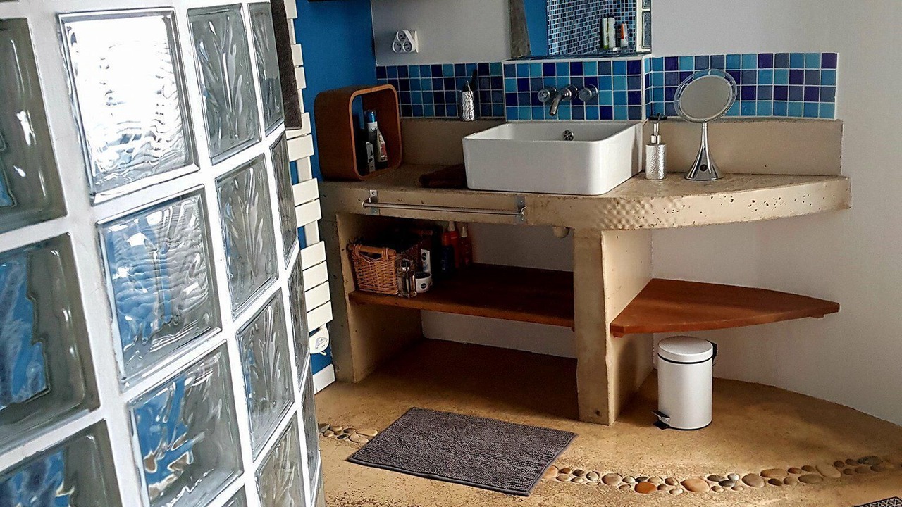 Photo of Bathroom in Puilboreau