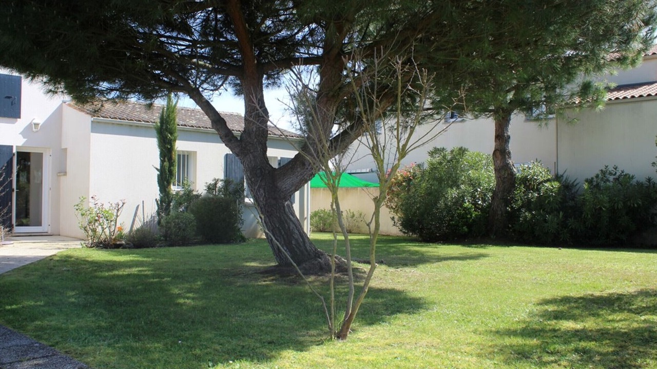 Photo of Outdoor in Cheray