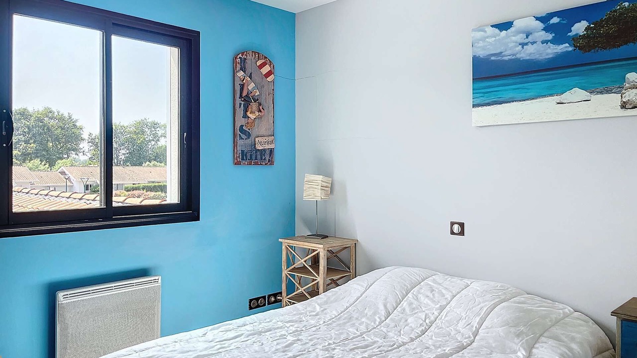 Photo of Bedroom in Messanges