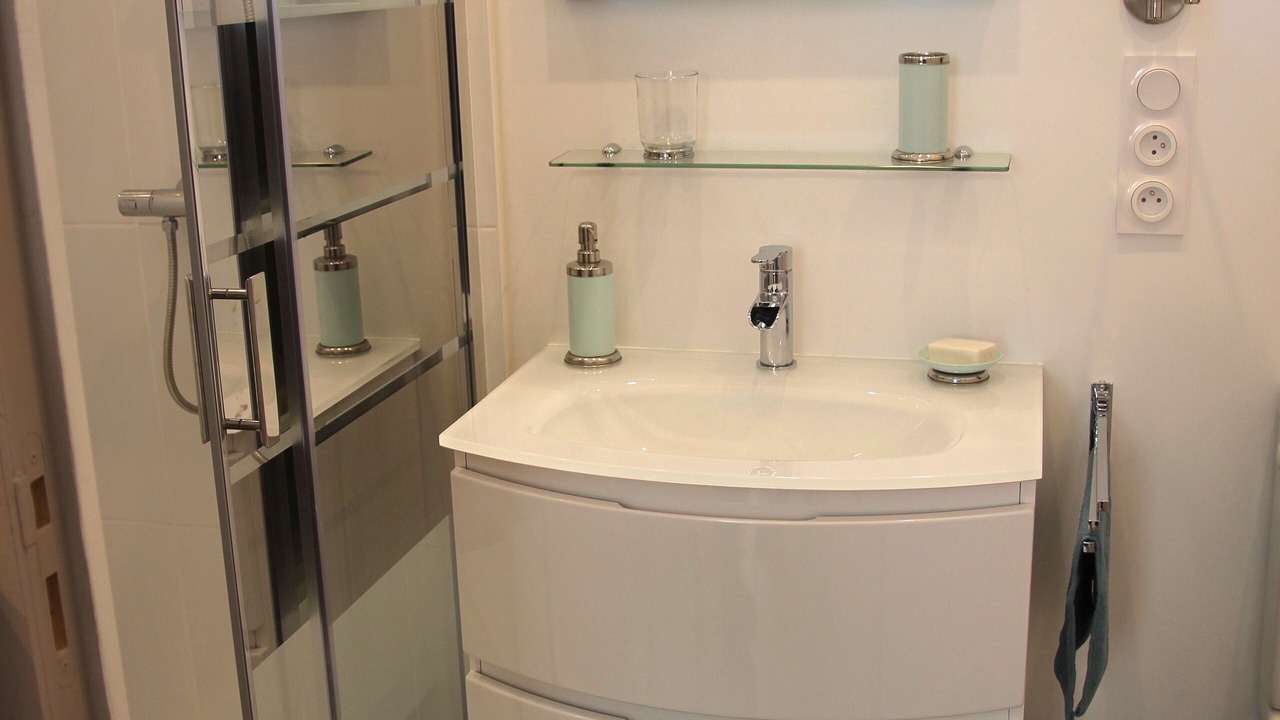 Photo of Bathroom in La Rochelle City Centre