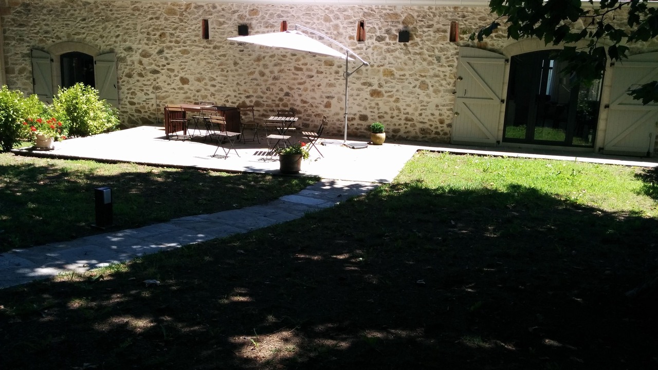 Photo of Patio Balcony in Saint-Pierre-d'Irube