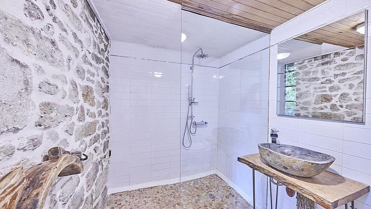 Photo of Bathroom in Roquebrune