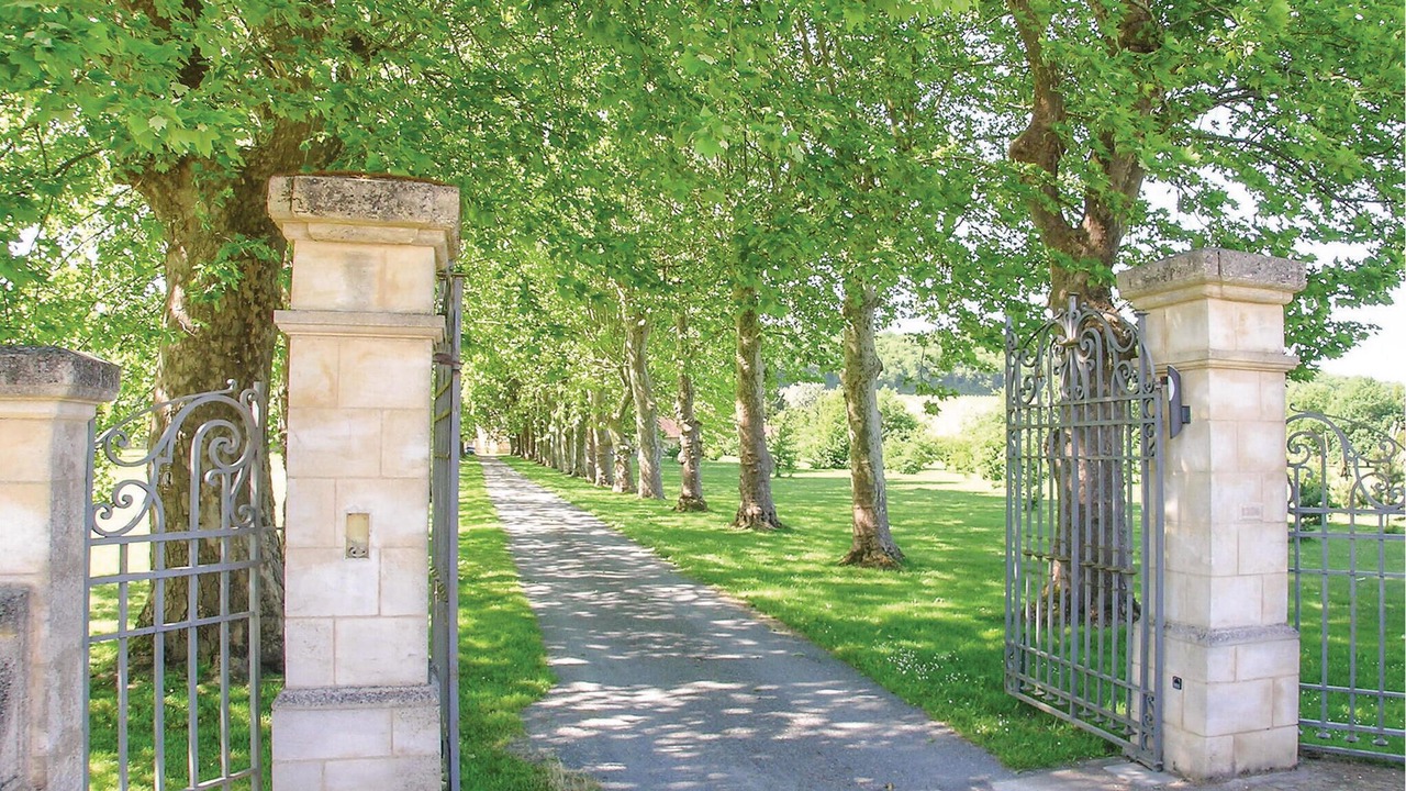 Photo of Others in Saint-Antoine-de-Breuilh