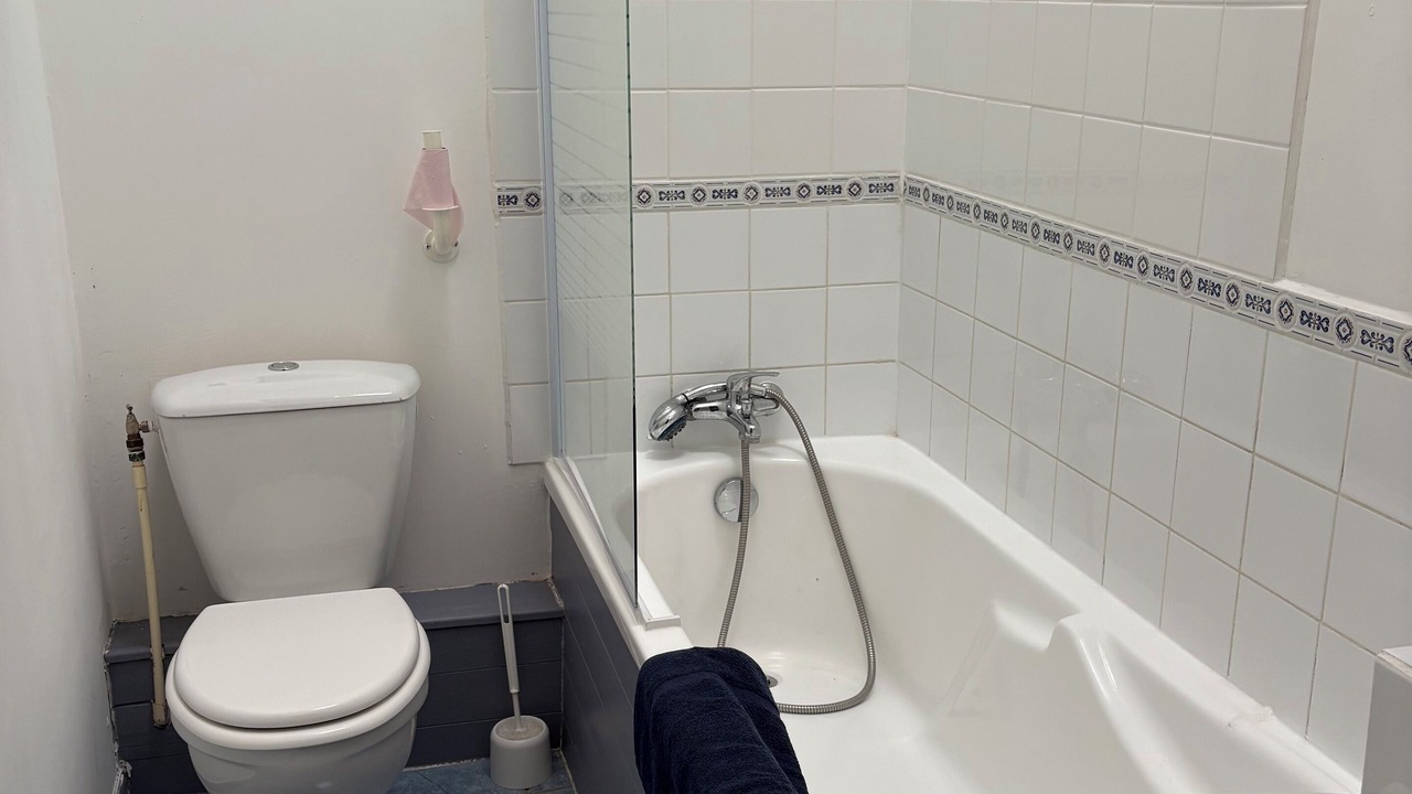 Photo of Bathroom in Antezant-la-Chapelle