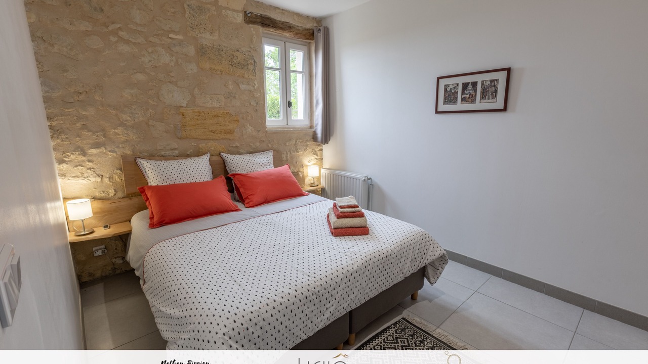 Photo of Bedroom in Langoiran