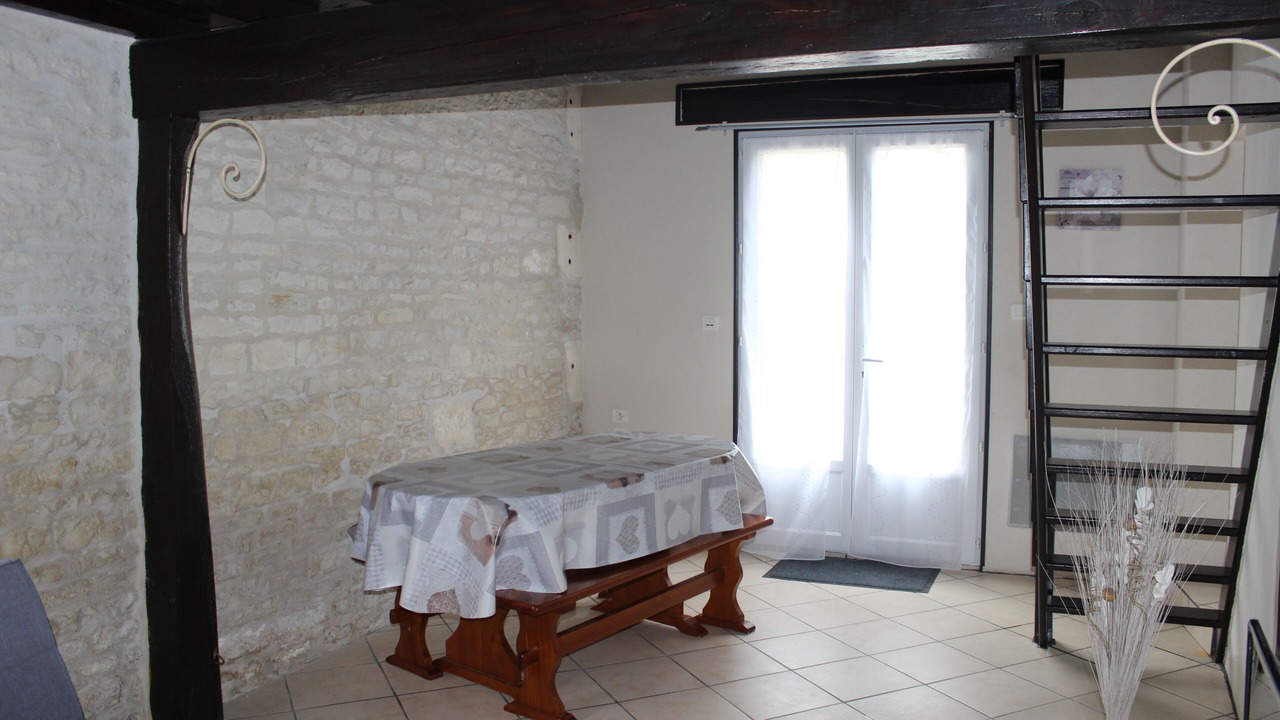 Photo of Others in Prisse-la-Charriere