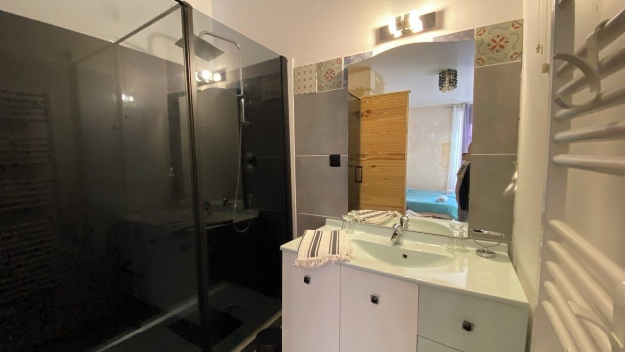 Photo of Bathroom in Blaye