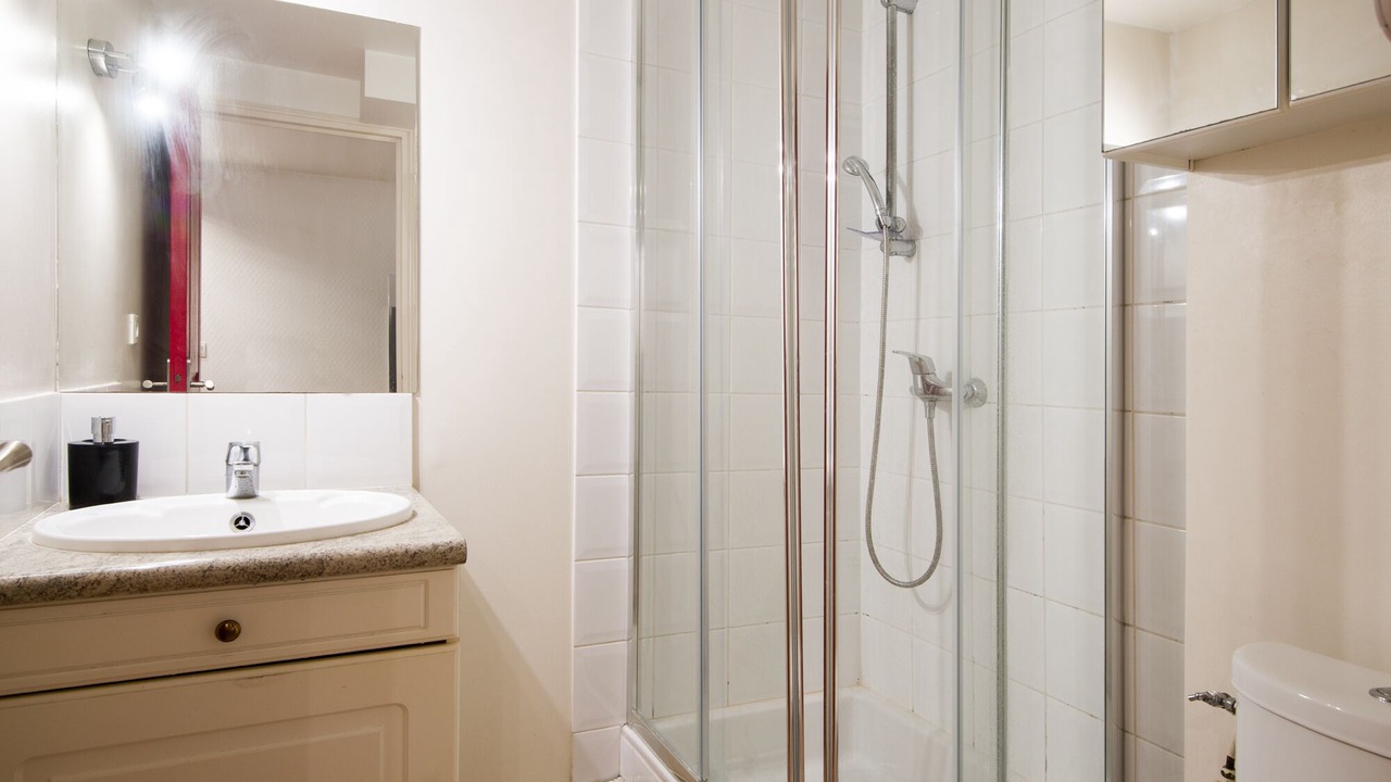 Photo of Bathroom in La Rochelle City Centre