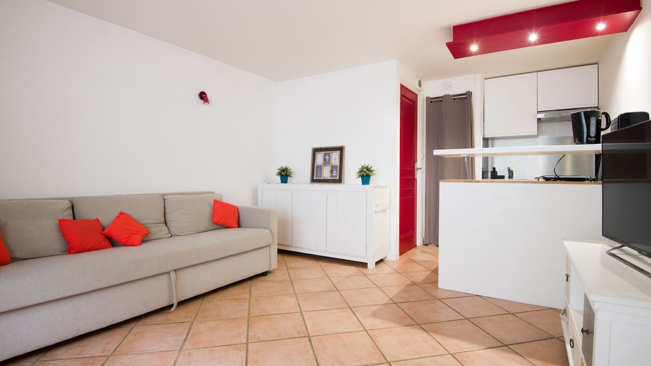 Photo of Livingroom in La Rochelle City Centre