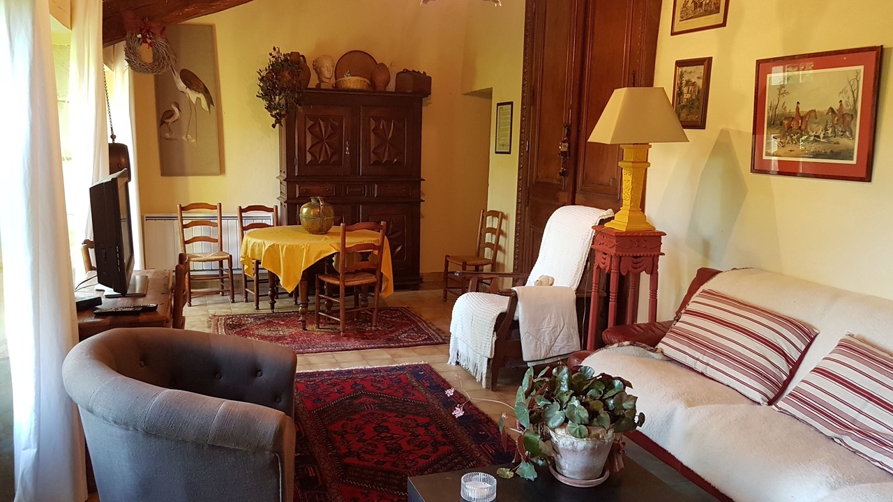 Photo of Livingroom in Saint-Felix-de-Villadeix