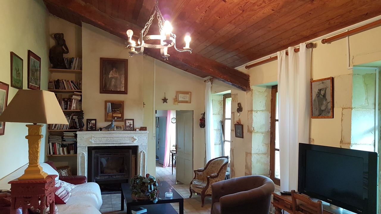 Photo of Livingroom in Saint-Felix-de-Villadeix