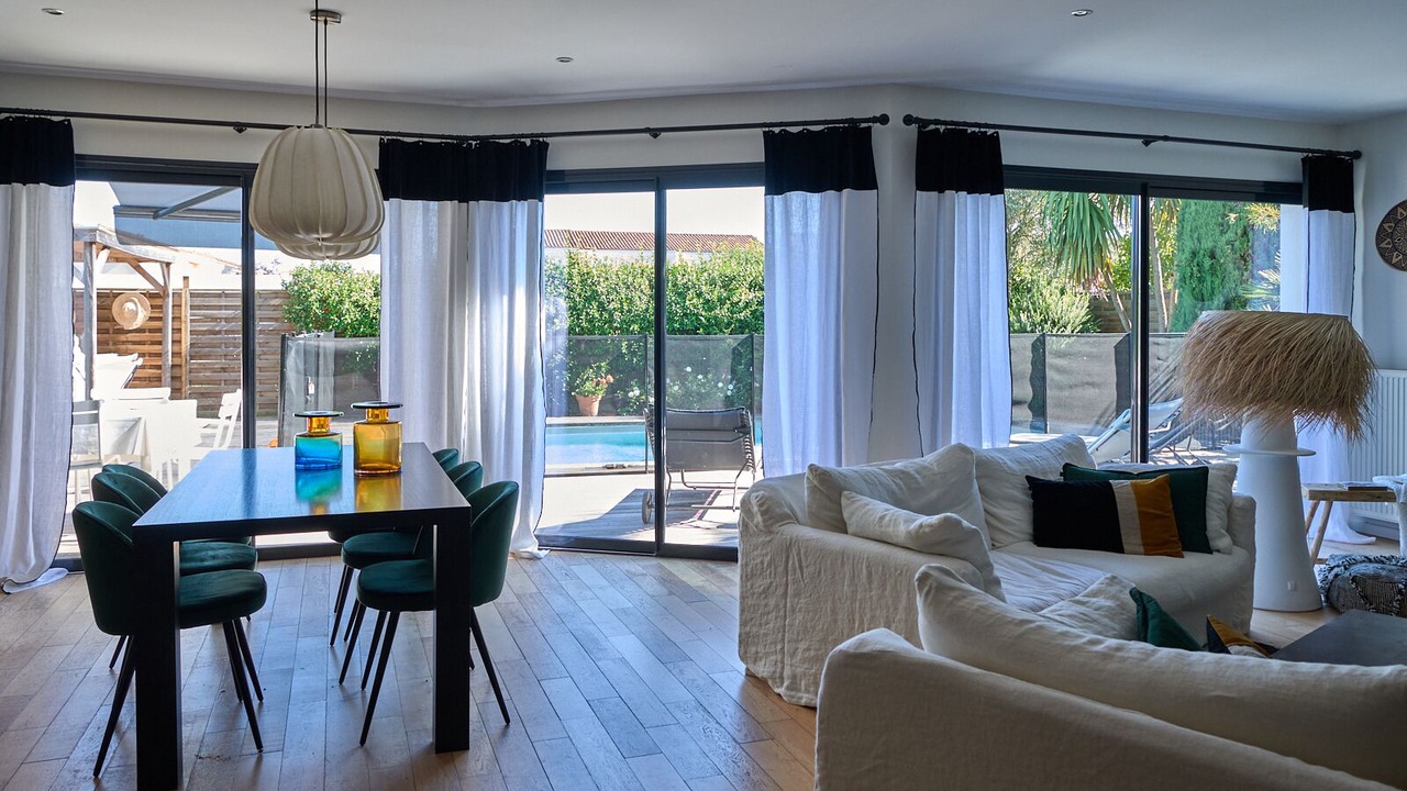 Photo of Livingroom in Bordeaux-Lac