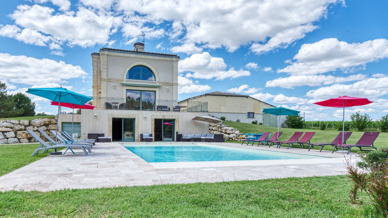 Photo of Outdoor in Petit-Palais-et-Cornemps