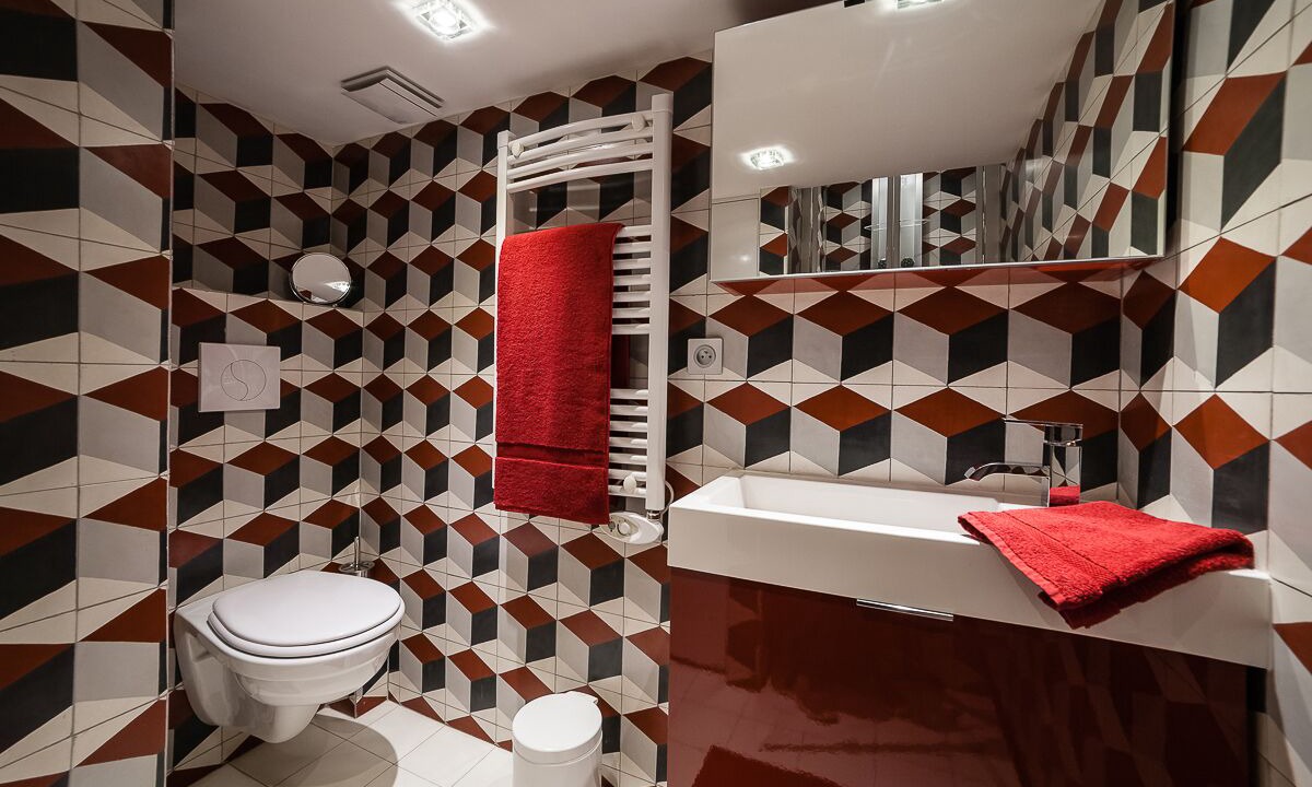 Photo of Bathroom in Sarlat-la-Caneda Historic Center