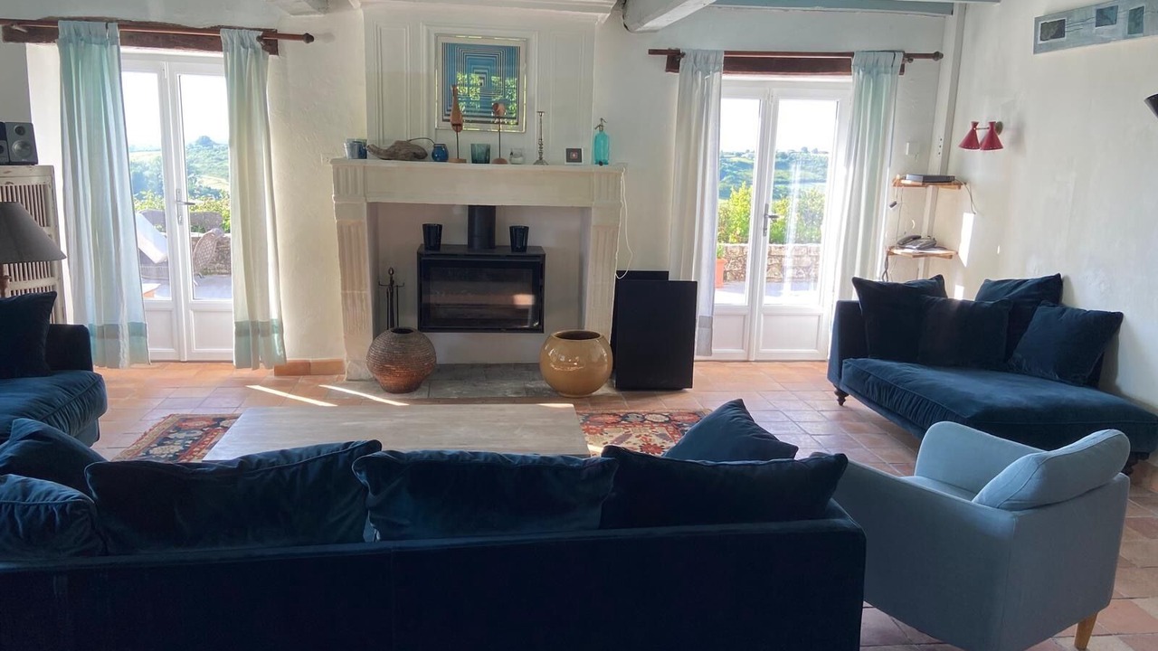 Photo of Livingroom in Saint-Romain-sur-Gironde