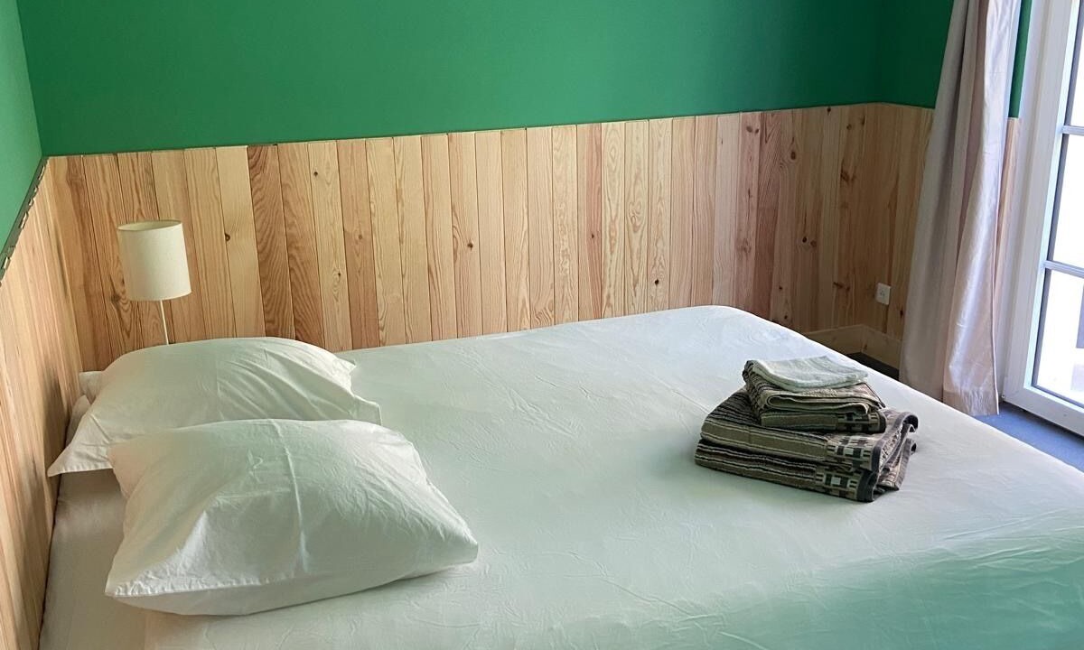 Photo of Bedroom in Saint-Romain-sur-Gironde
