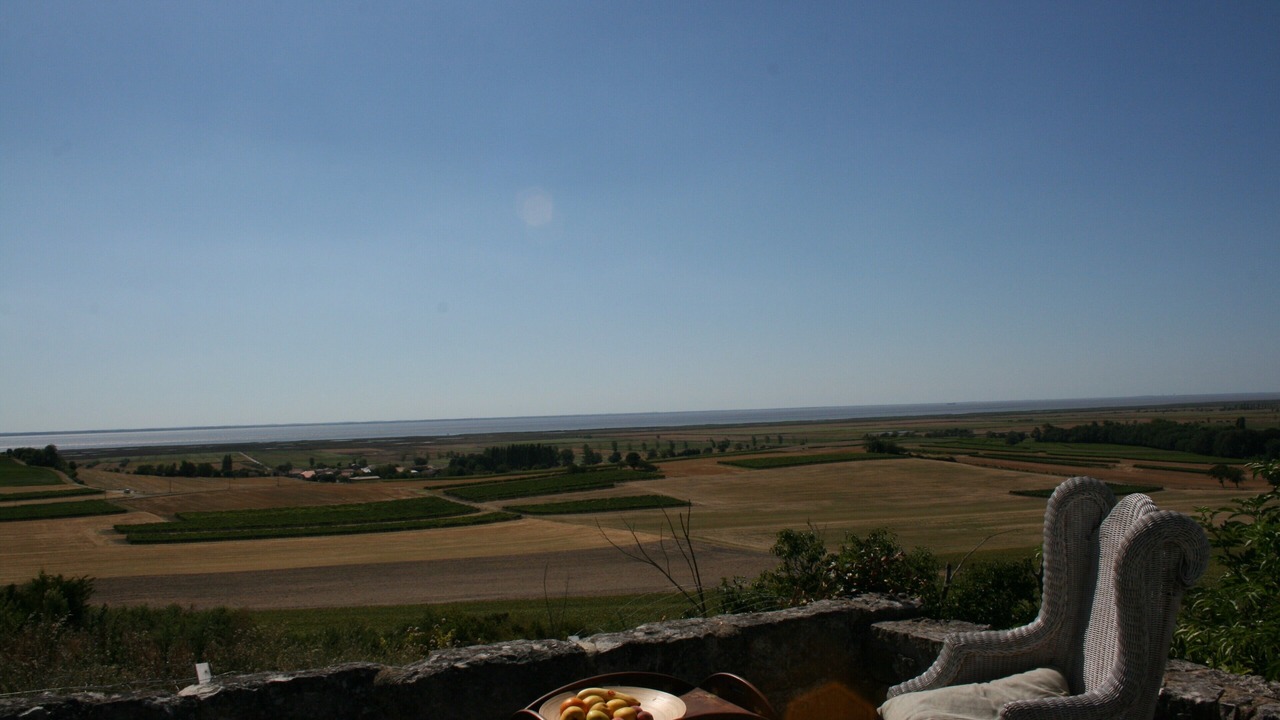 Photo of Outdoor in Saint-Romain-sur-Gironde