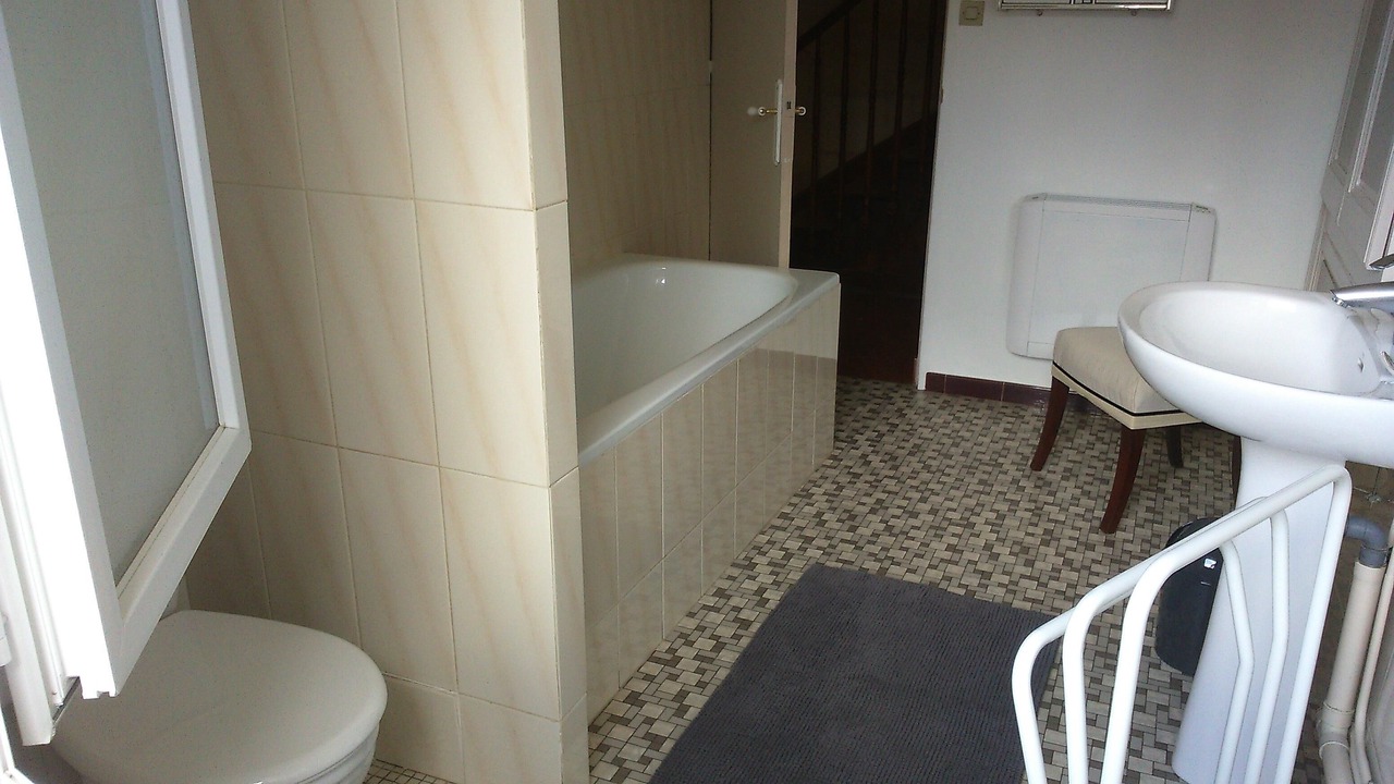 Photo of Bathroom in Saint-Emilion