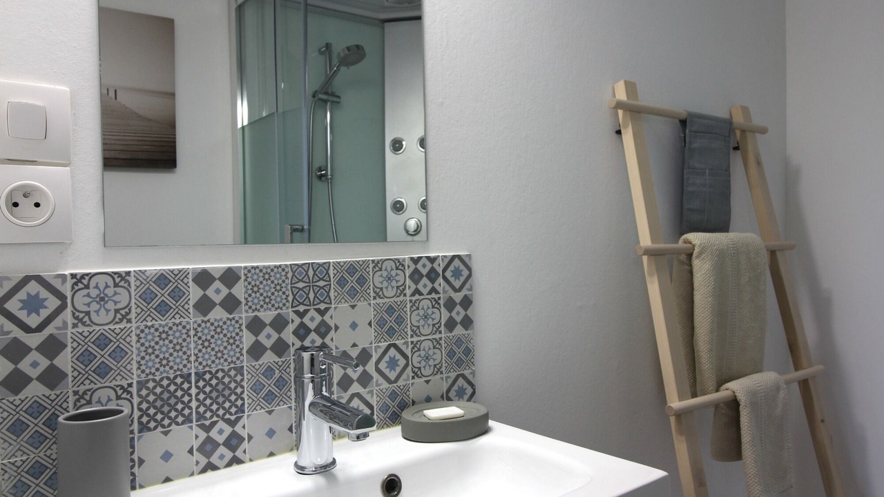Photo of Bathroom in Saint-Emilion