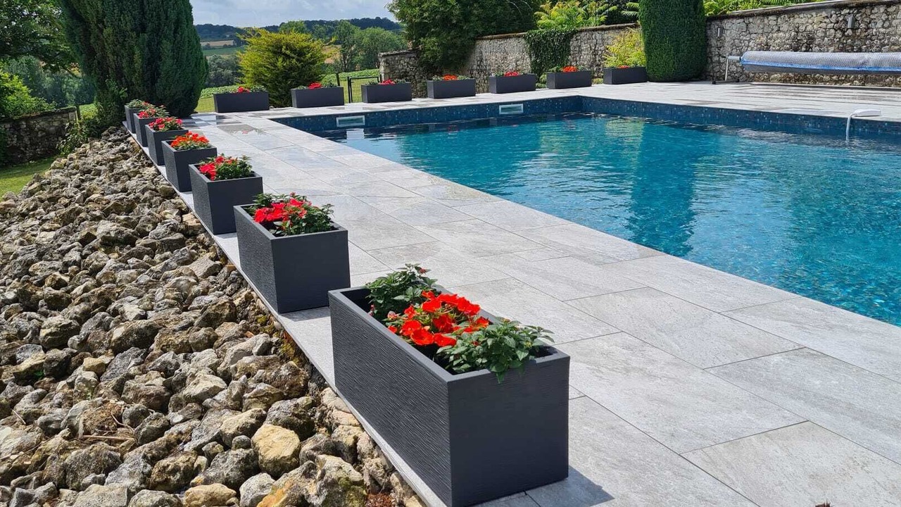 Photo of Outdoor in Bessac
