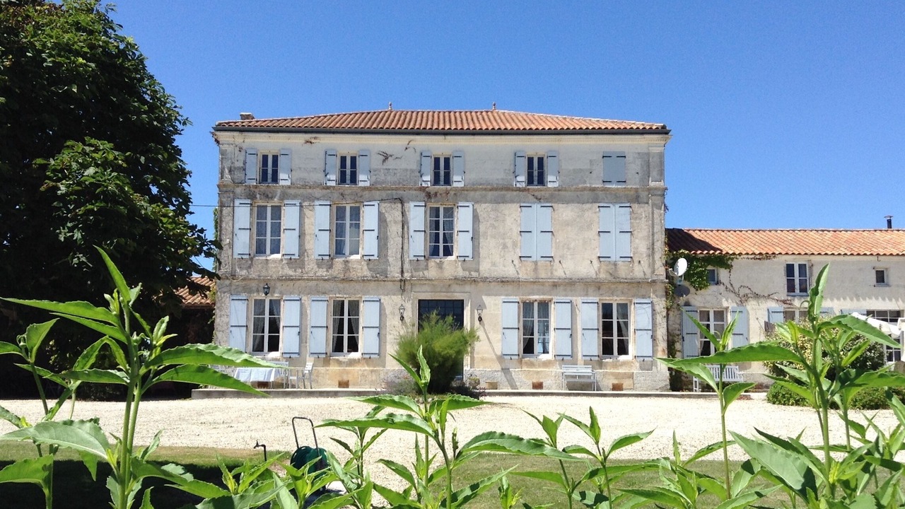 Photo of Outdoor in Bessac
