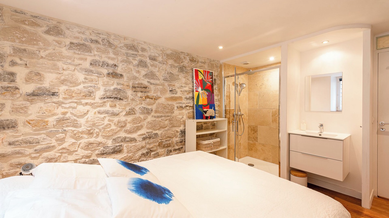 Photo of Bedroom in Biarritz City Centre